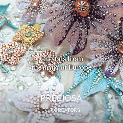 Preciosa® Crystal Hotfix Flatback Stones Y-PRC-HSS6-01000-200-1