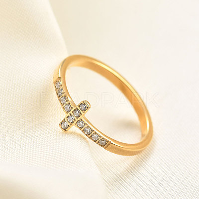 Cross Stainless Steel Micro Pave Clear Cubic Zirconia Finger Rings for Women FS-WG88B59-06-1