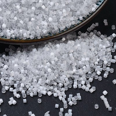 MIYUKI Delica Beads SEED-JP0008-DB0676-1