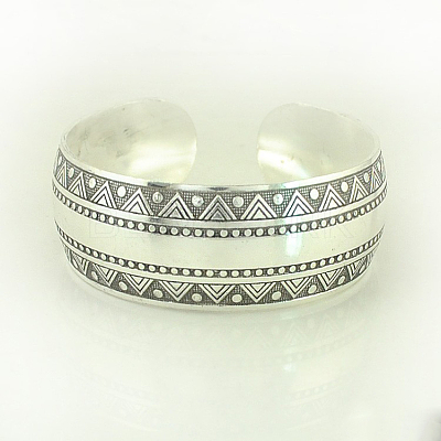 Retro & Bohemian Style Alloy Cuff Bangles for Women FS-WG4A806-06-1