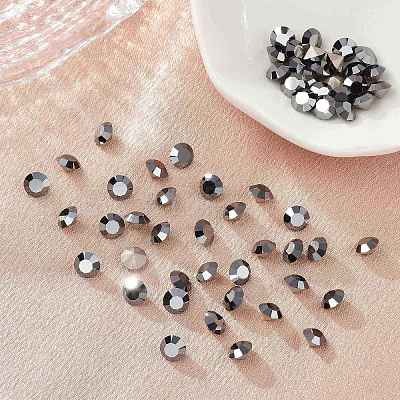 Preciosa® MAXIMA Crystal Round Stones Y-PRC-RBSS18-23980-272-1