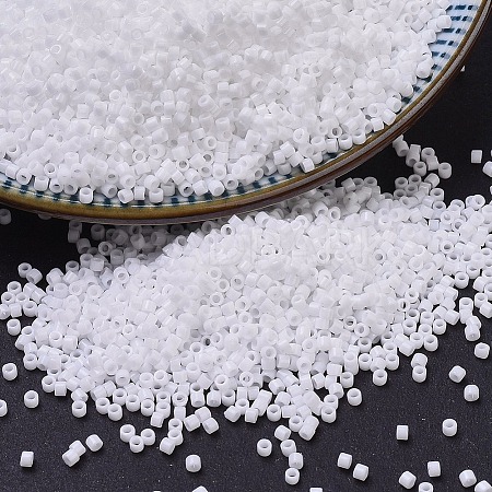 MIYUKI Delica Beads SEED-J020-DB0200-1