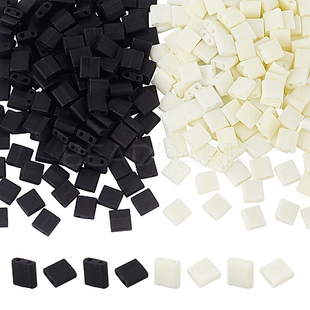 300Pcs 2 Colors 2-Hole Opaque Glass Seed Beads SEED-AR0001-30-1