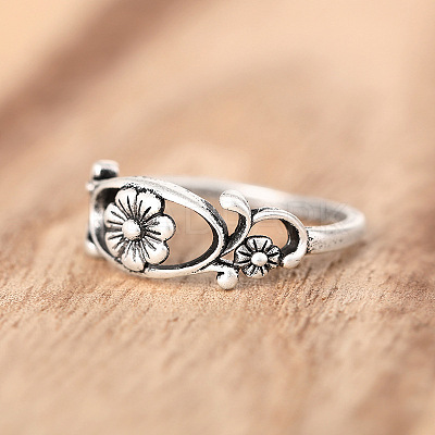 Hollow Out Oval with Flower Pattern Brass Finger Rings for Women FS-WG14675-03-1